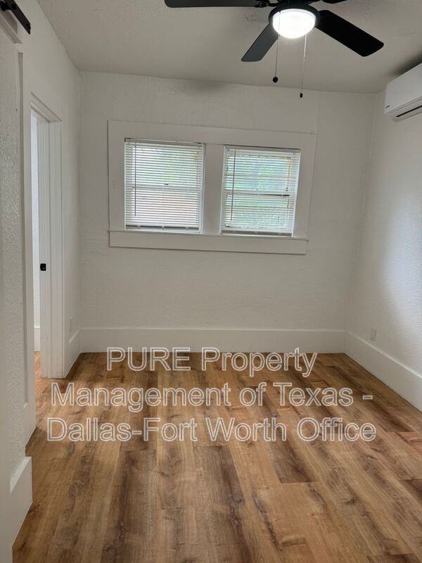 1208 Hawthorne Ave #B - Photo 3 of 11
