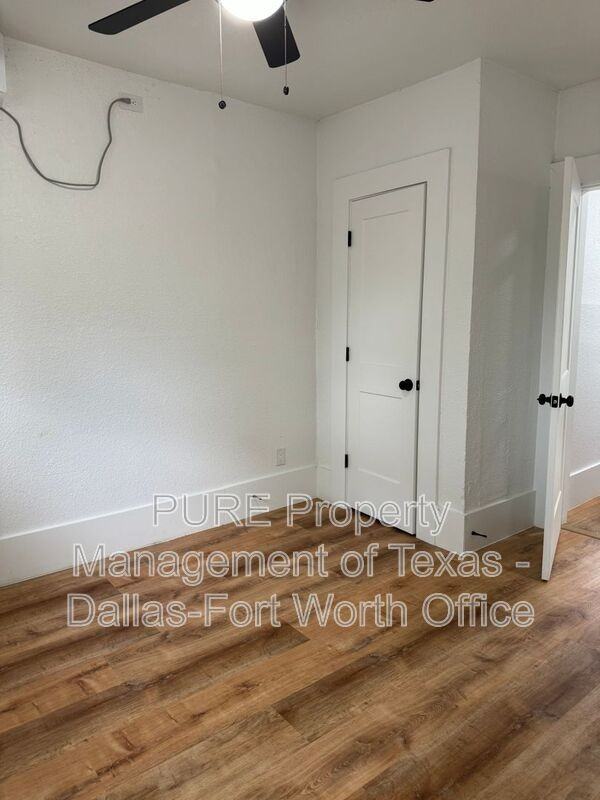 1208 Hawthorne Ave #B - Photo 4 of 11