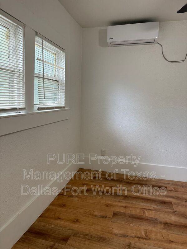 1208 Hawthorne Ave #B - Photo 5 of 11