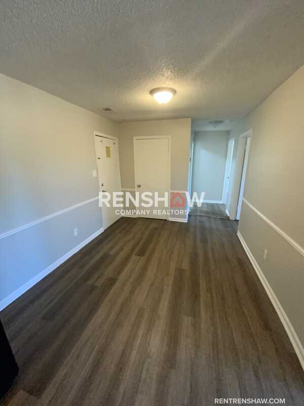 900 S College St #D21 - Photo 3 of 15