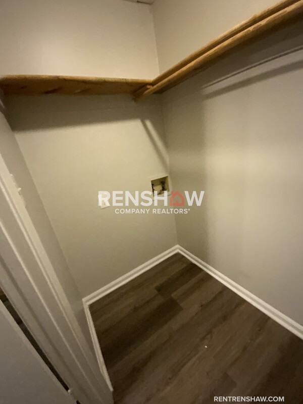 900 S College St #D21 - Photo 7 of 15
