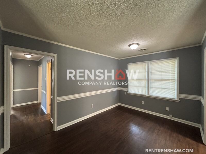 4525 Dunn Ave - Photo 4 of 15