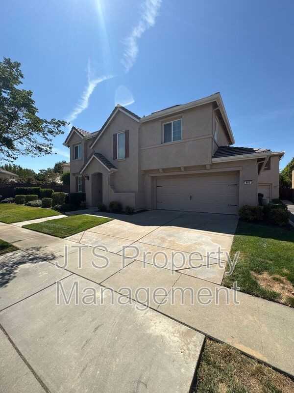 980 Latitude Ln - Photo 3 of 50