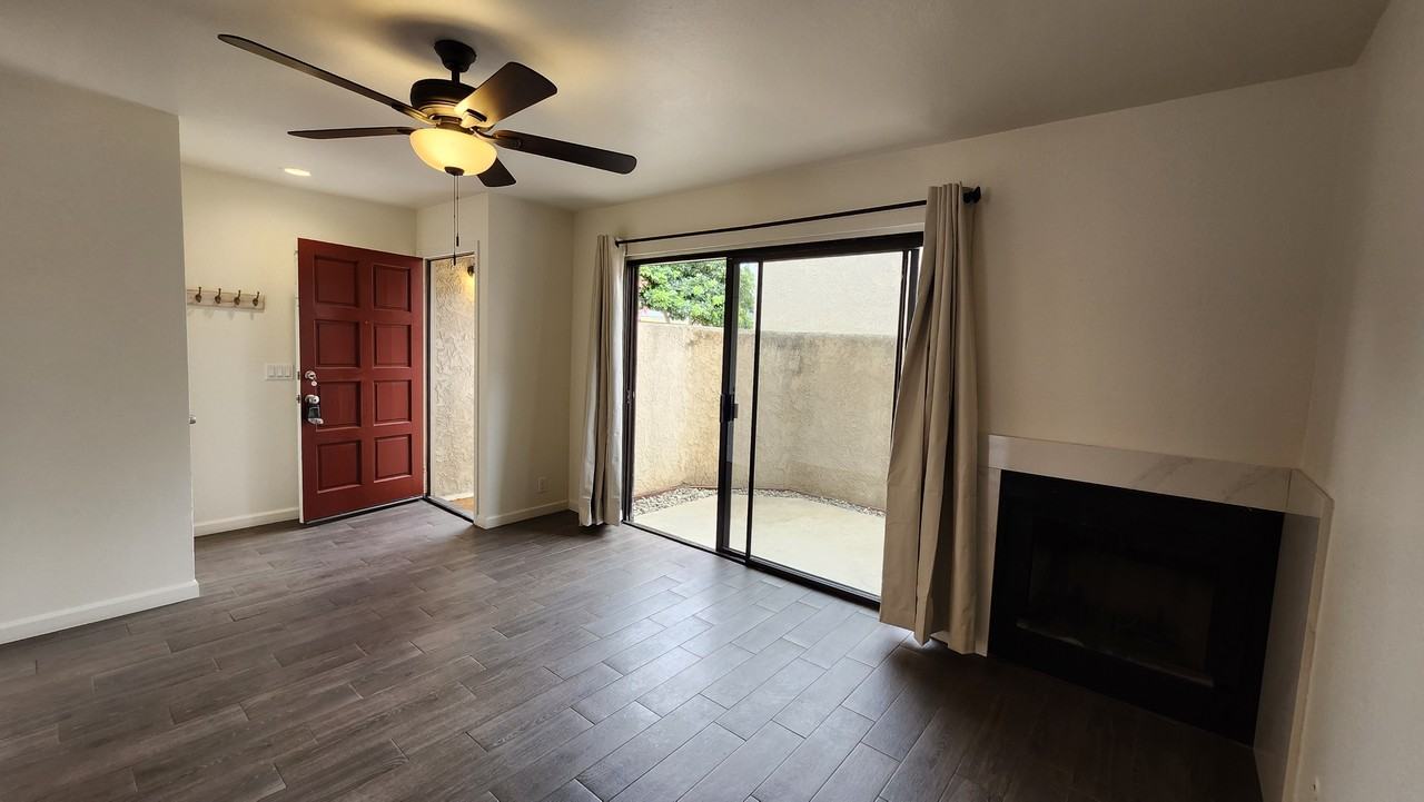 324 W Chestnut Ave - Photo 3 of 16