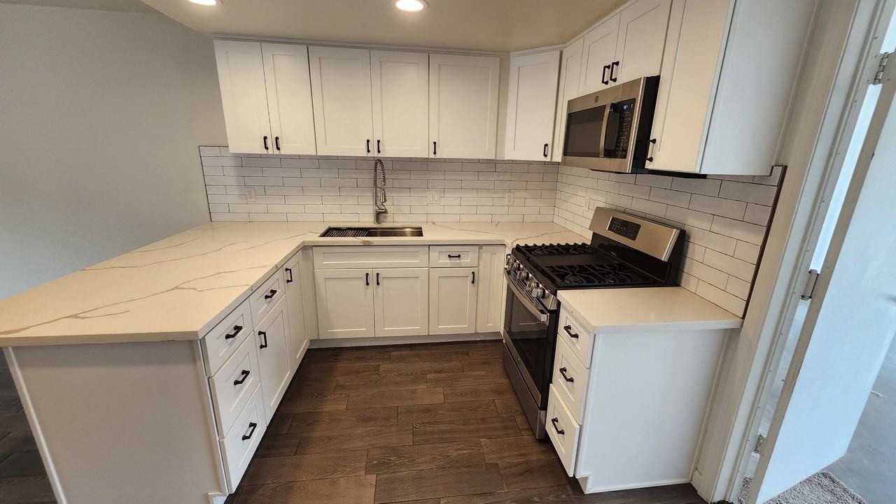 324 W Chestnut Ave - Photo 5 of 16