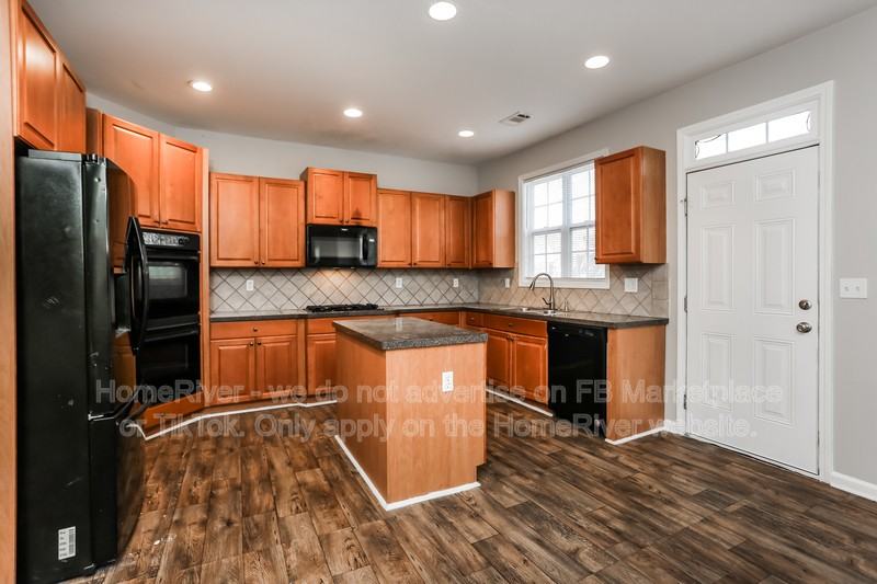 3150 Summit Crst Sw - Photo 5 of 17