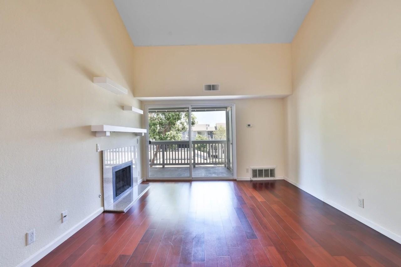 3651 Knollwood Ter - Photo 2 of 31