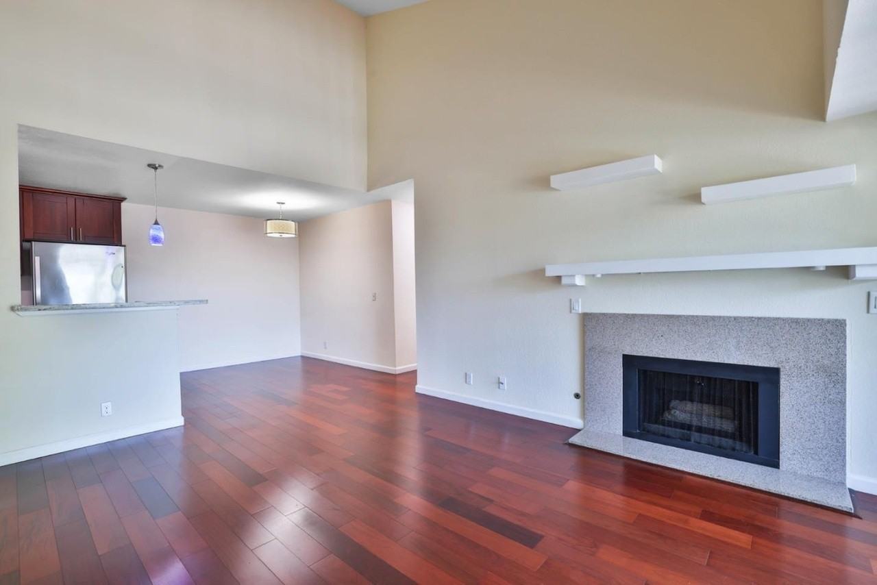 3651 Knollwood Ter - Photo 4 of 31