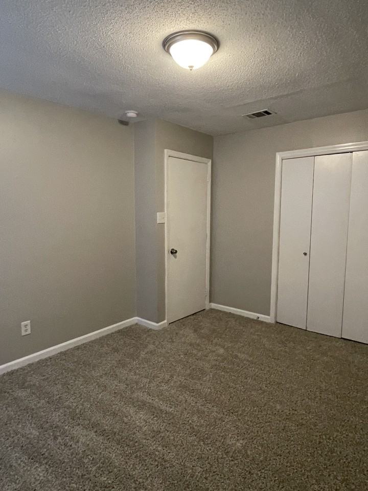14009 Bayberry Pl - Photo 6 of 11
