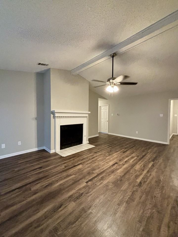 3 Eastwood Ct - Photo 4 of 15