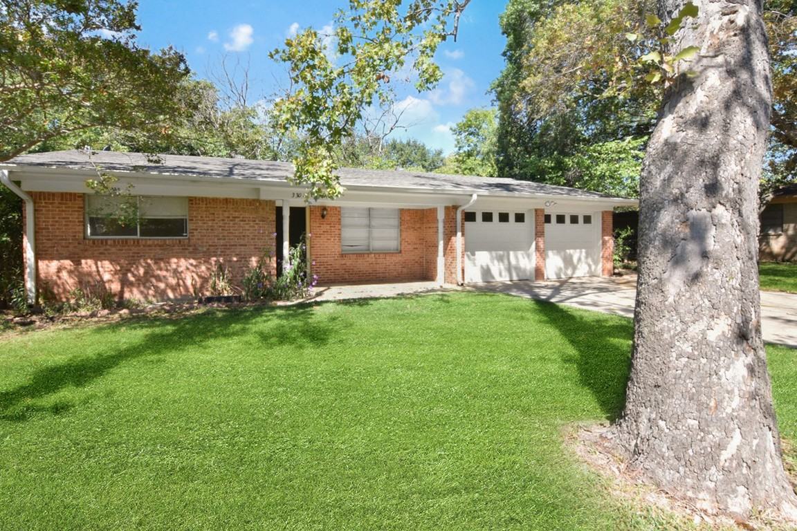 3306 East Dr - Photo 3 of 19