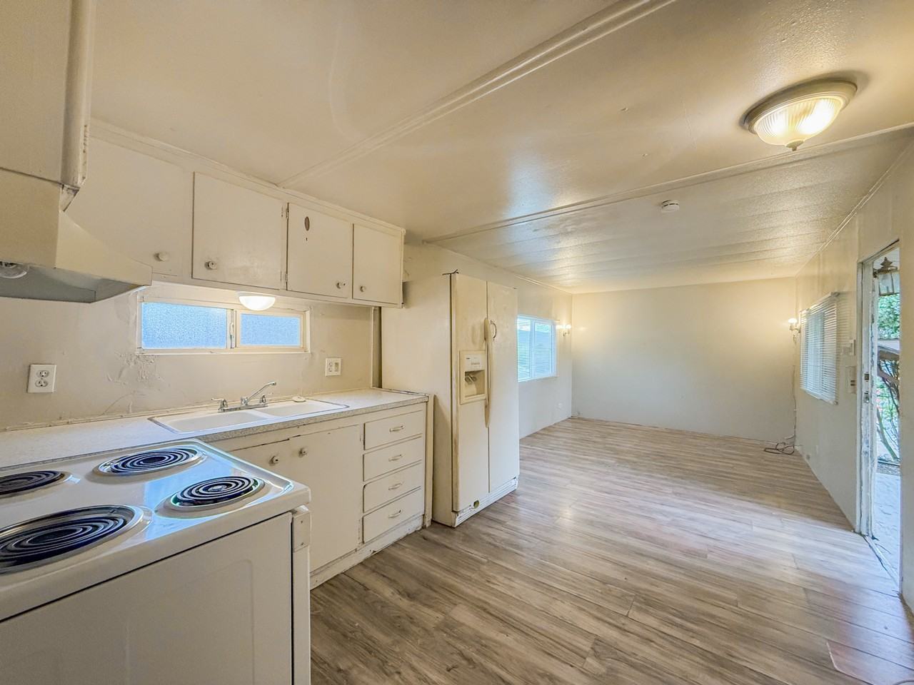 10187 S Fairland St - Photo 5 of 18