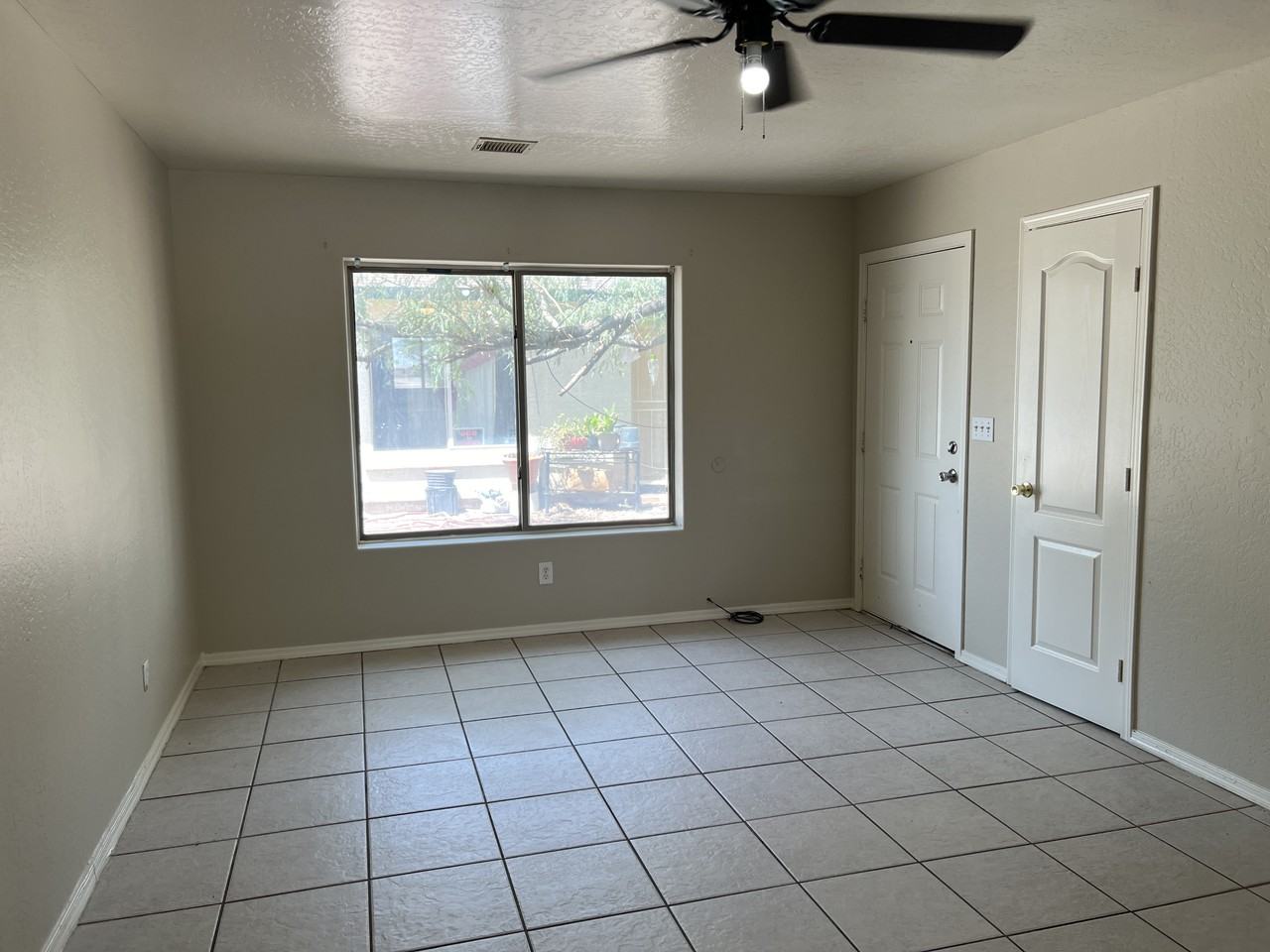 4015 N Estrella Rd #A - Photo 5 of 10
