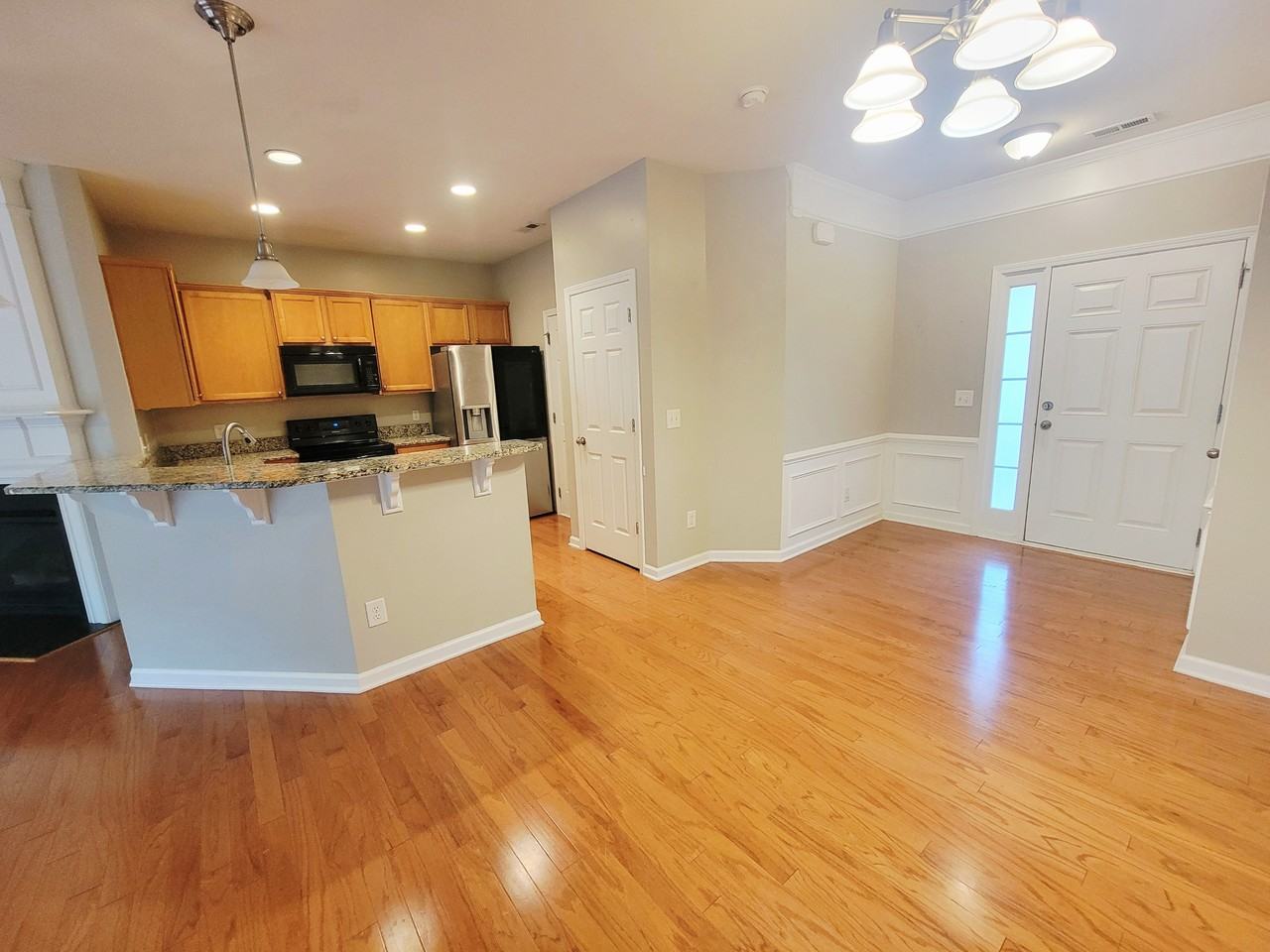 7248 Racine Way - Photo 6 of 46