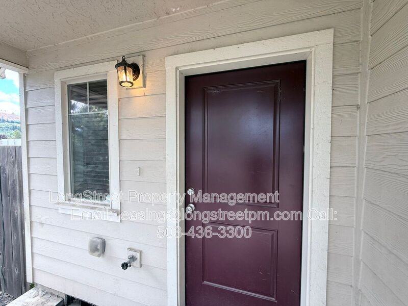 817 Main St - Photo 4 of 50