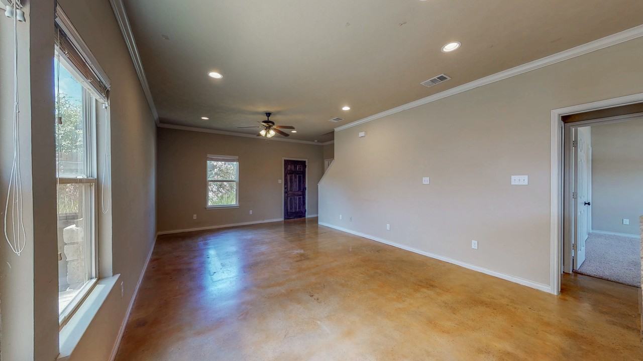 3416 Cullen Trl - Photo 7 of 38