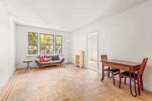featured image of 25 Minetta Ln #3G