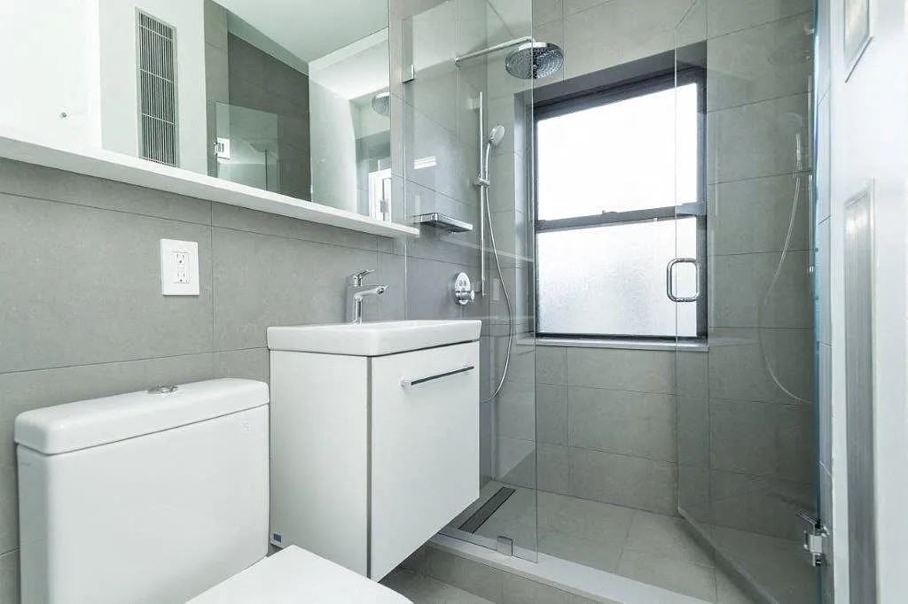 123 Highland Ave - Photo 4 of 9