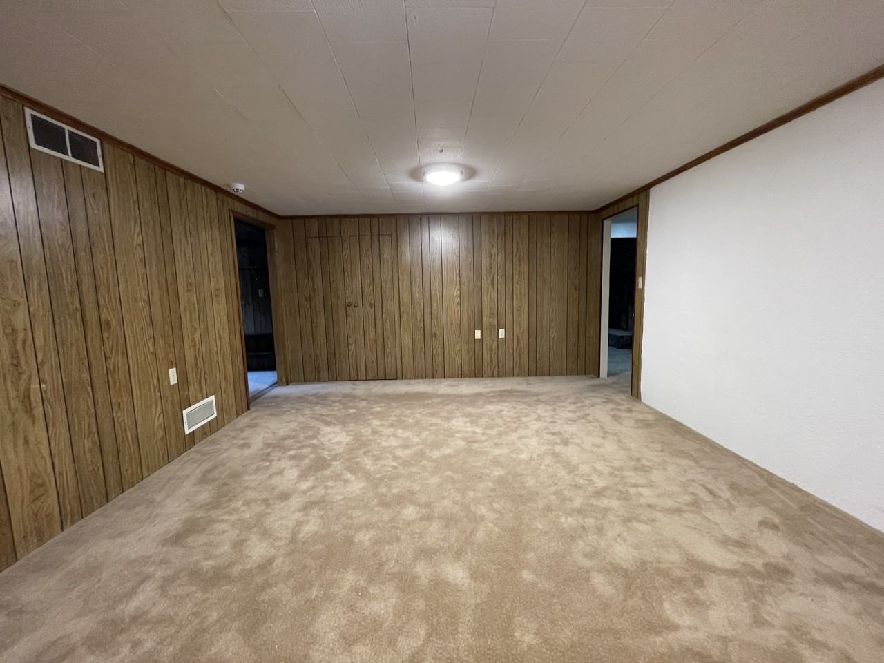 3014 Broadway N - Photo 4 of 43