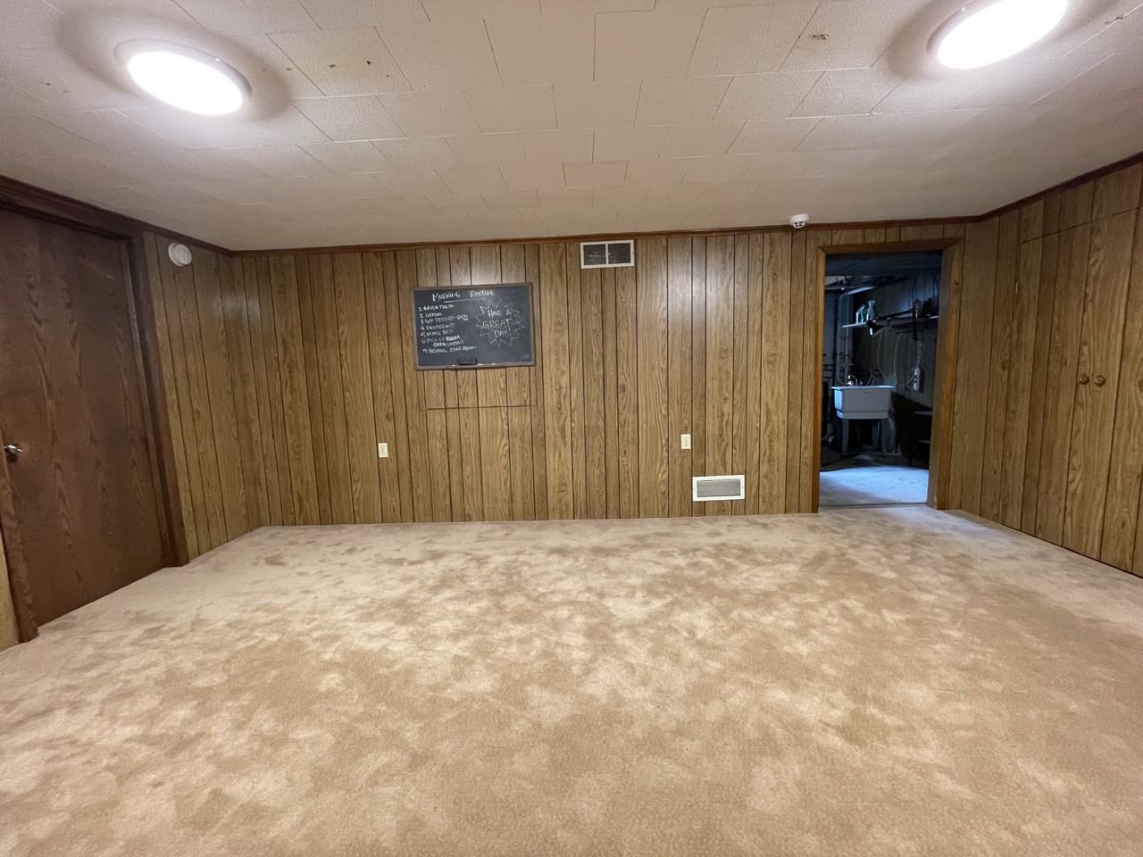 3014 Broadway N - Photo 5 of 43