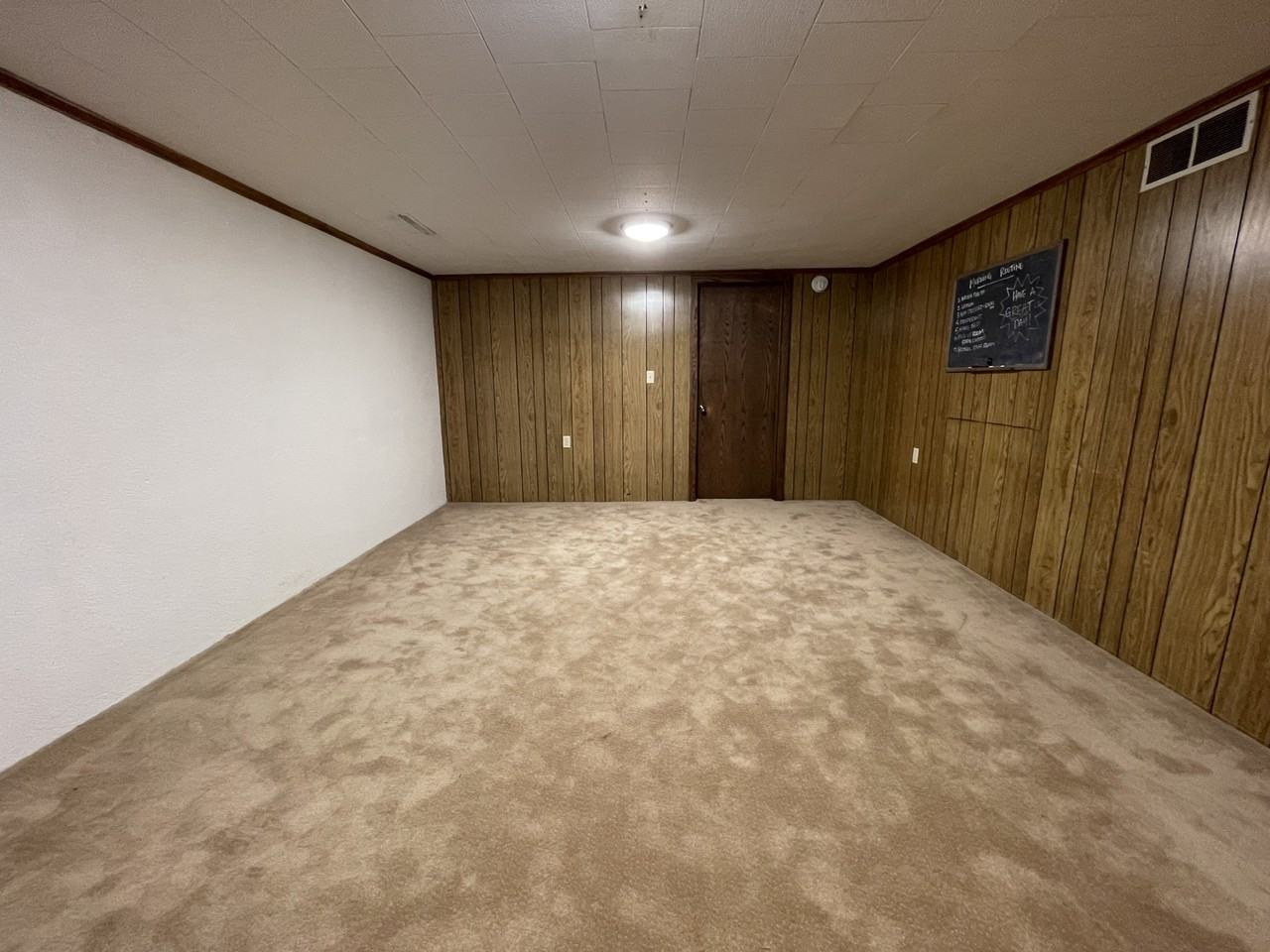 3014 Broadway N - Photo 7 of 43