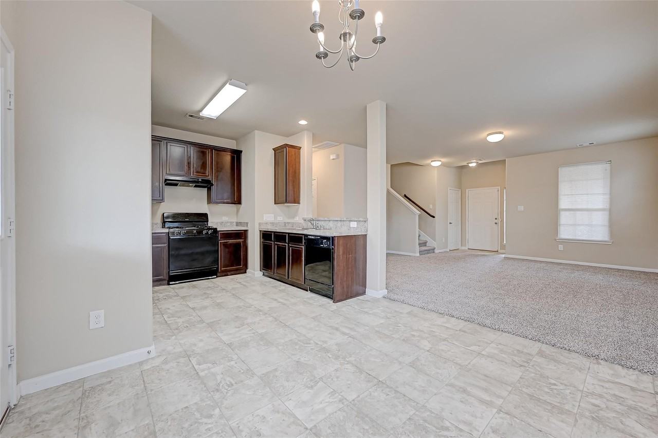 10118 Mariposa Green Ct - Photo 6 of 14