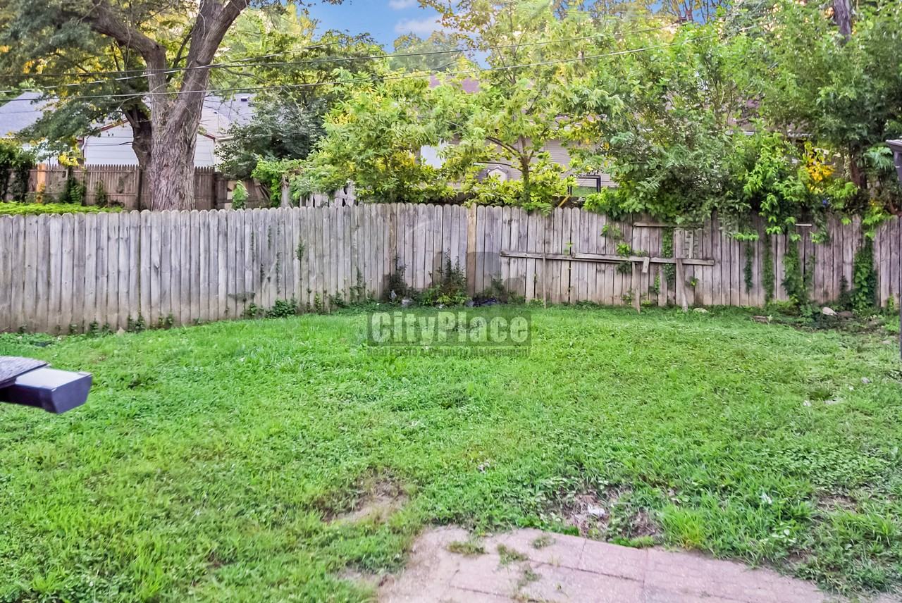 3202 Macarthur Ln - Photo 5 of 27