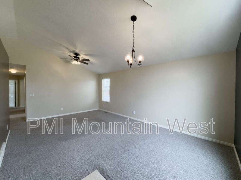 2419 Wn - Photo 3 of 48