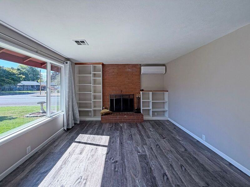 184 Lynnbrook Dr - Photo 3 of 16