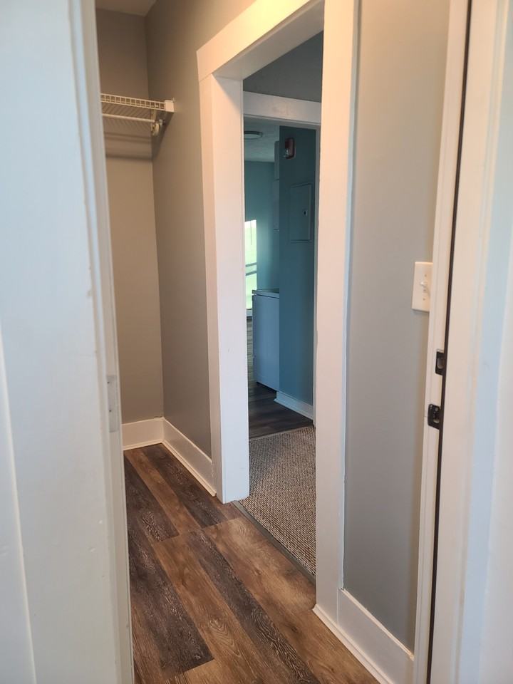 122 Laurel St #2F - Photo 3 of 14