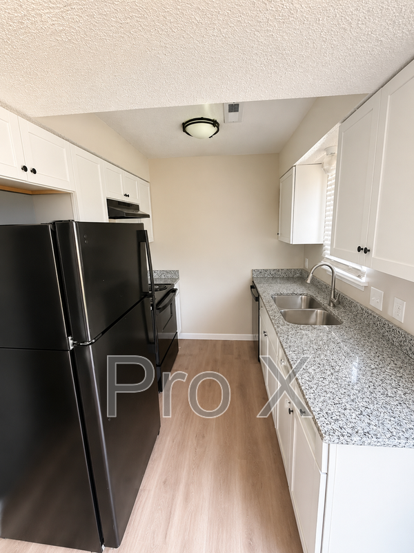 1907 Campbell Pkwy - Photo 3 of 12