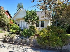 featured image of 1126 Rainier Ave #NA