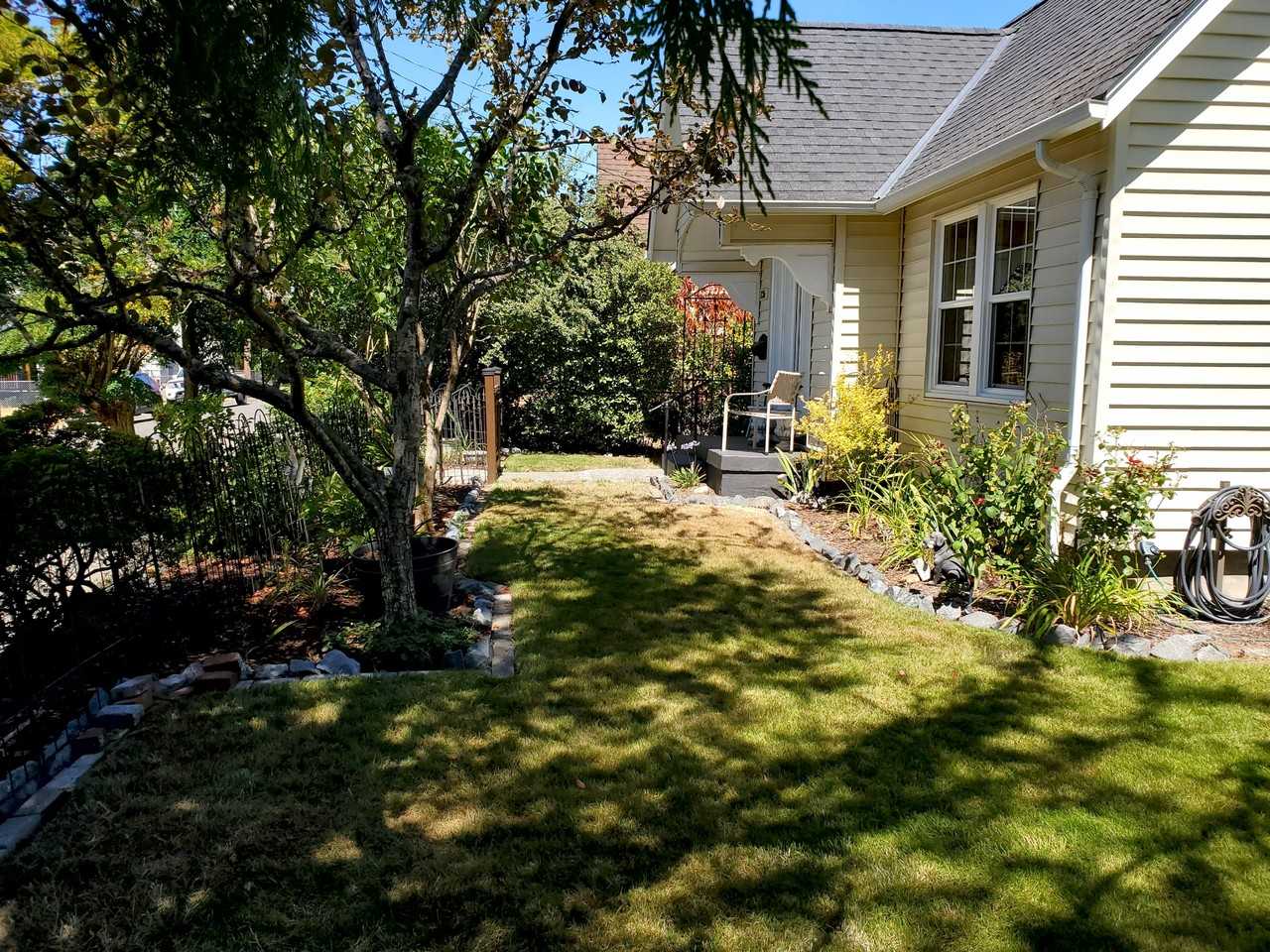 1126 Rainier Ave #NA - Photo 2 of 20