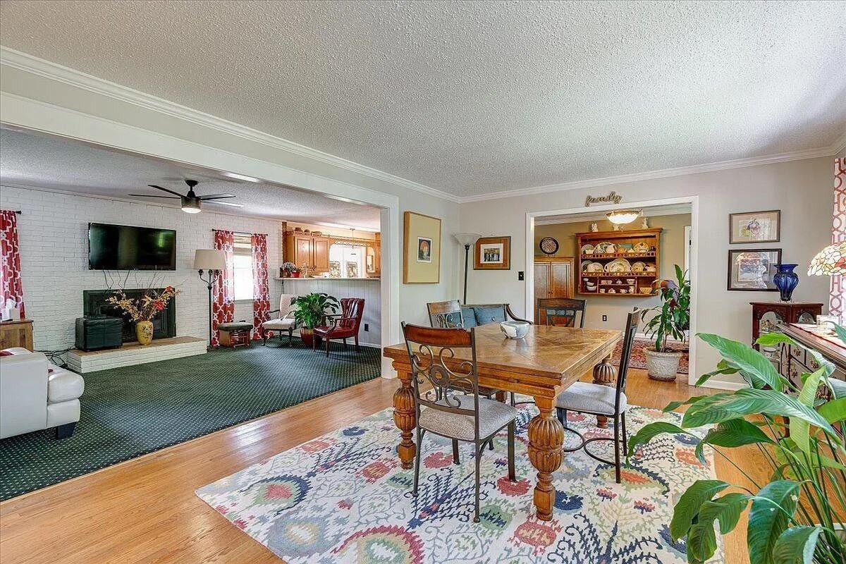 304 Westview Dr #NA - Photo 5 of 43