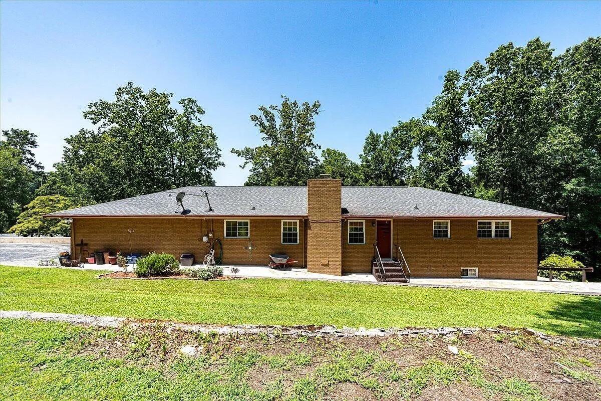 304 Westview Dr #NA - Photo 7 of 43