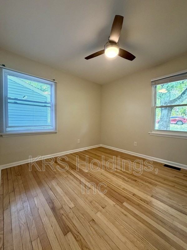 804 Raymond Rd - Photo 2 of 5