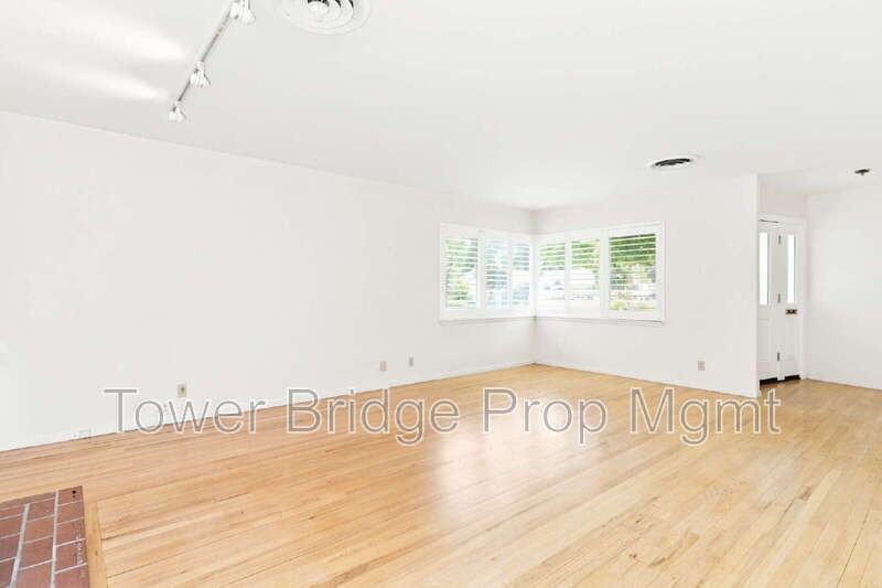 3751 El Ricon Way - Photo 2 of 16