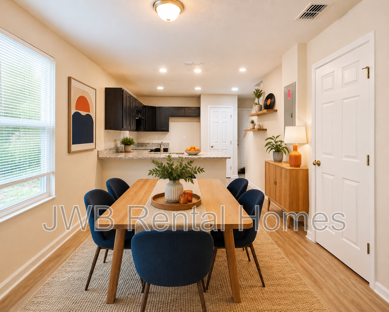 11137 Pine St - Photo 5 of 11