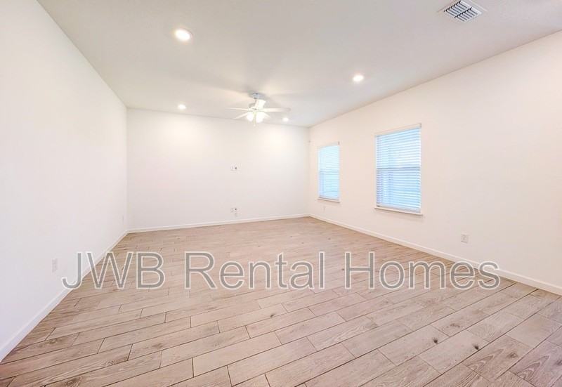 3174 Raven Trce - Photo 6 of 27