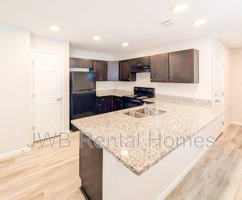 8730 Berry Ave - Photo 2 of 18