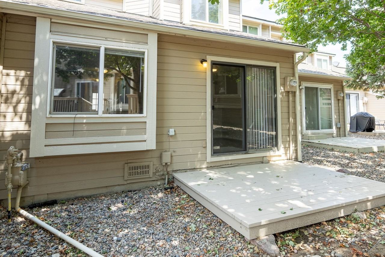 3441 Atlantic Dr - Photo 3 of 21