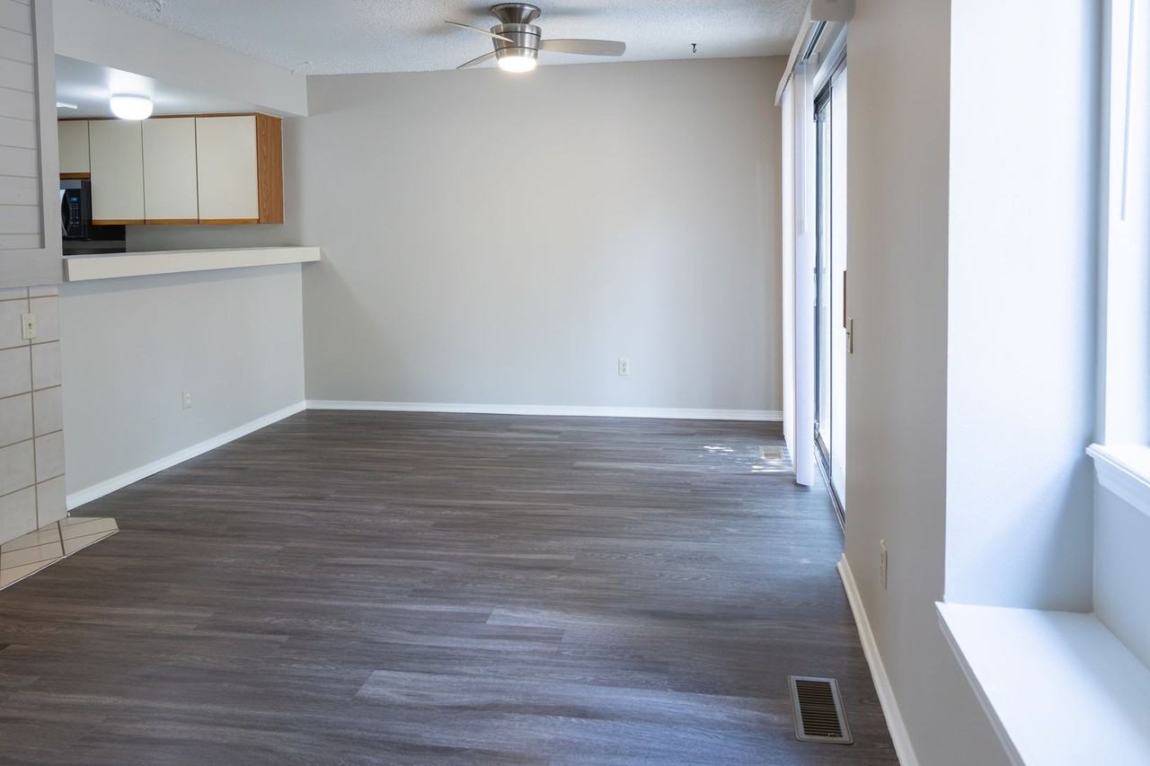 3441 Atlantic Dr - Photo 7 of 21
