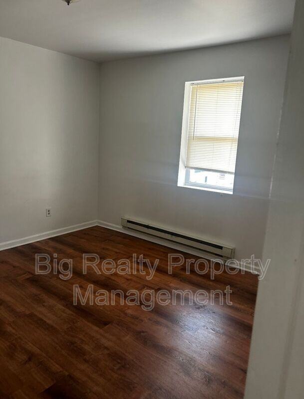 29 N Main St #3C - Photo 4 of 8