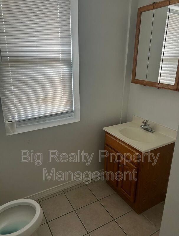 29 N Main St #3C - Photo 6 of 8