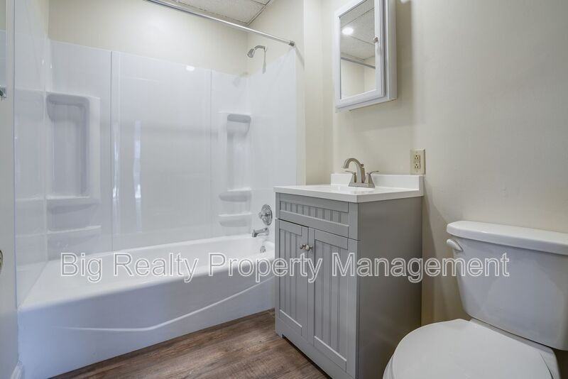324 New St #3 - Photo 4 of 23