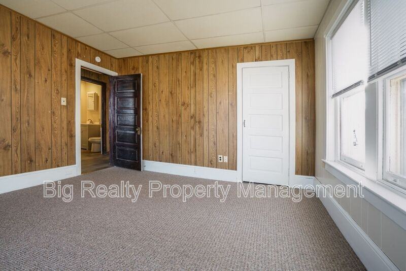 324 New St #3 - Photo 6 of 23
