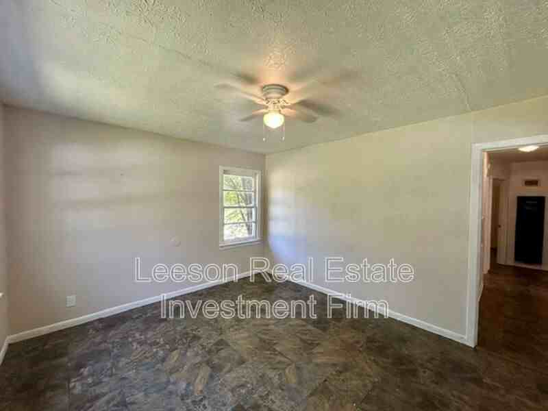 307 W 71st St - Photo 3 of 15