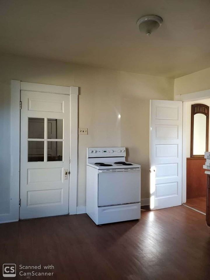 536 Saint Paul Ave - Photo 5 of 12