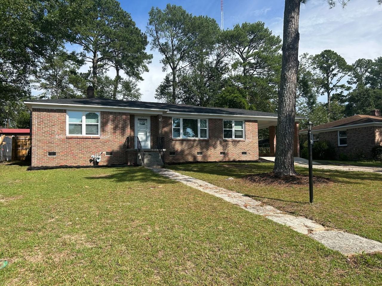 3711 Kaiser Ave - Photo 3 of 25