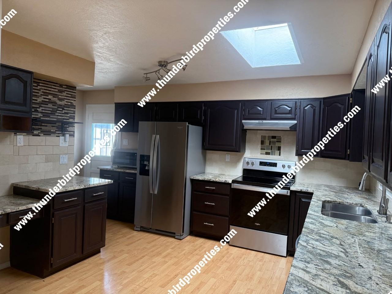 2108 Muriel St Ne - Photo 3 of 24